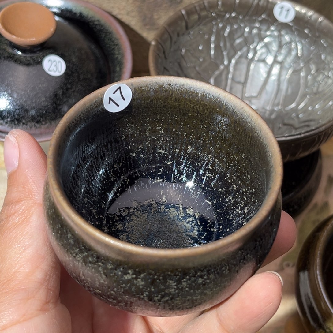 茶盏义兴龙窑坚持真柴烧