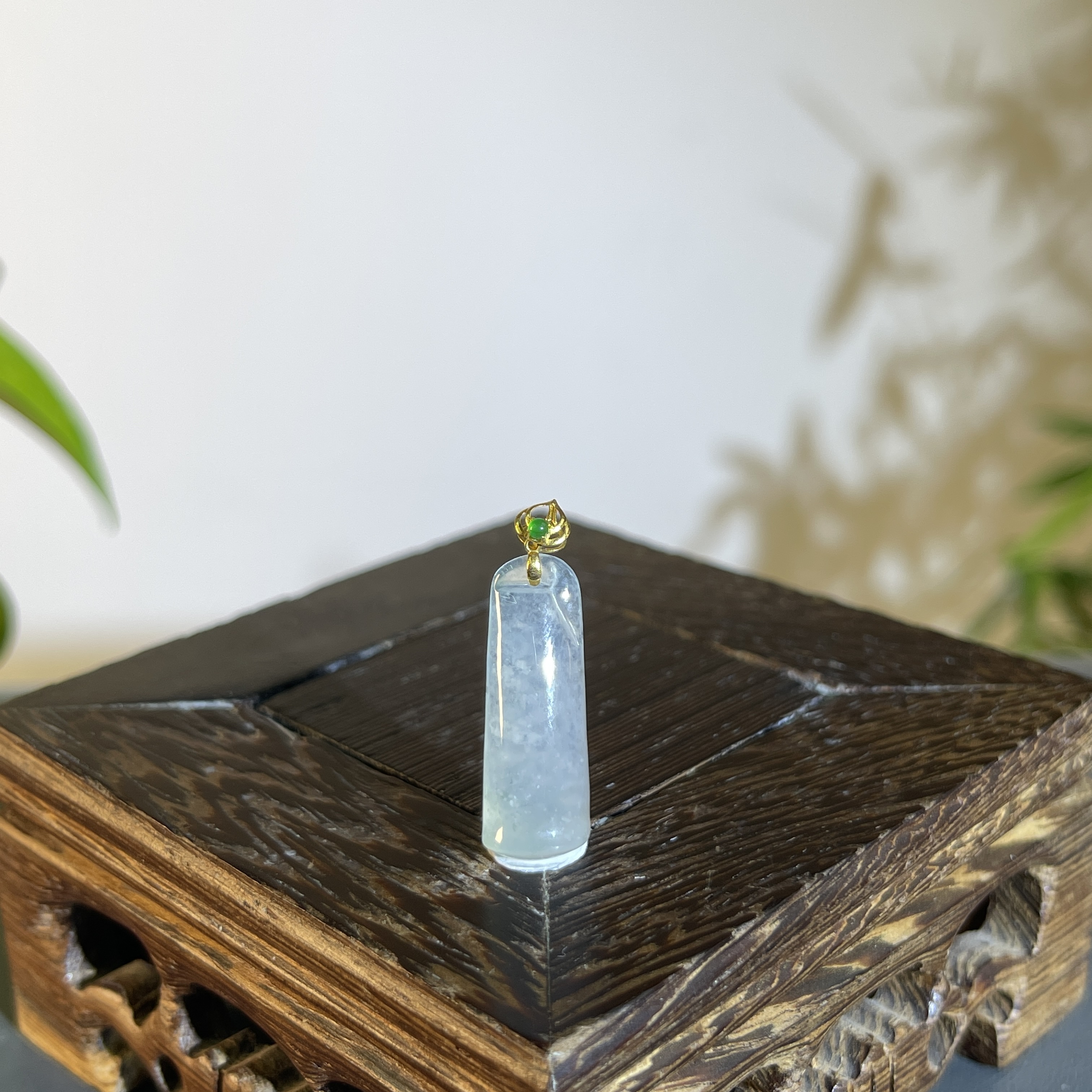 JCA03-233 天然缅甸A货翡翠 18K金扣无事牌