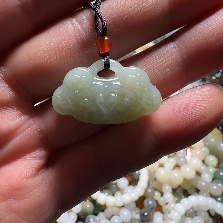 和田玉（青白玉）未镶嵌颈饰