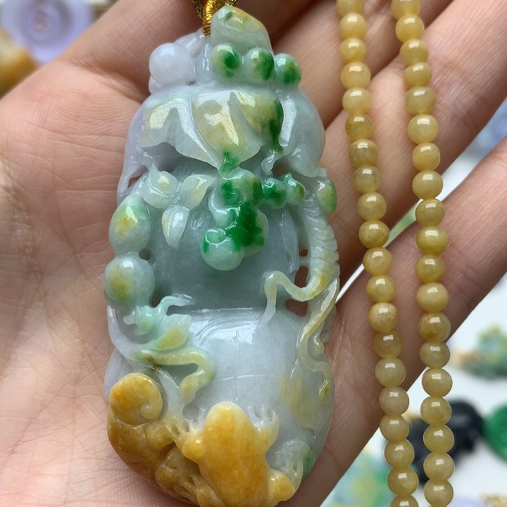 颈饰未镶嵌翡翠翡翠