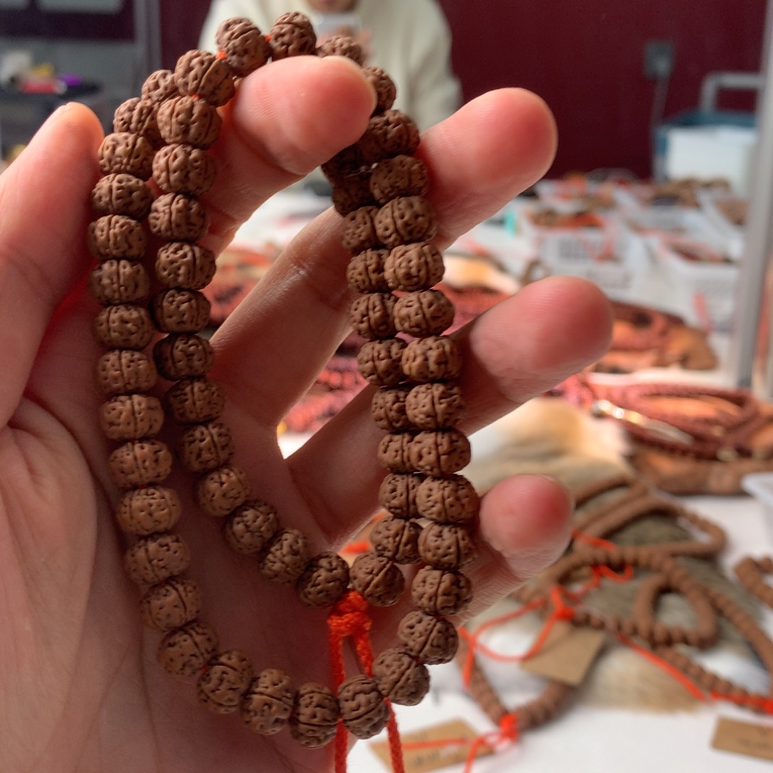 别***晚金刚菩提吊坠编号666老树王打手持