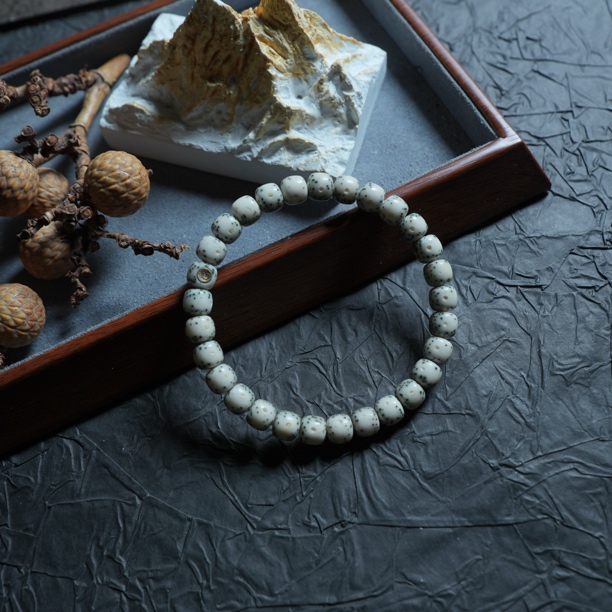 发烧级8贯穿留白稀疏星老型星月菩提手串FS8GCXS1250818