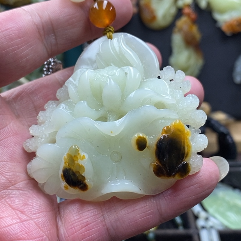 【闪购商品】蛇纹石玉吊坠未镶嵌