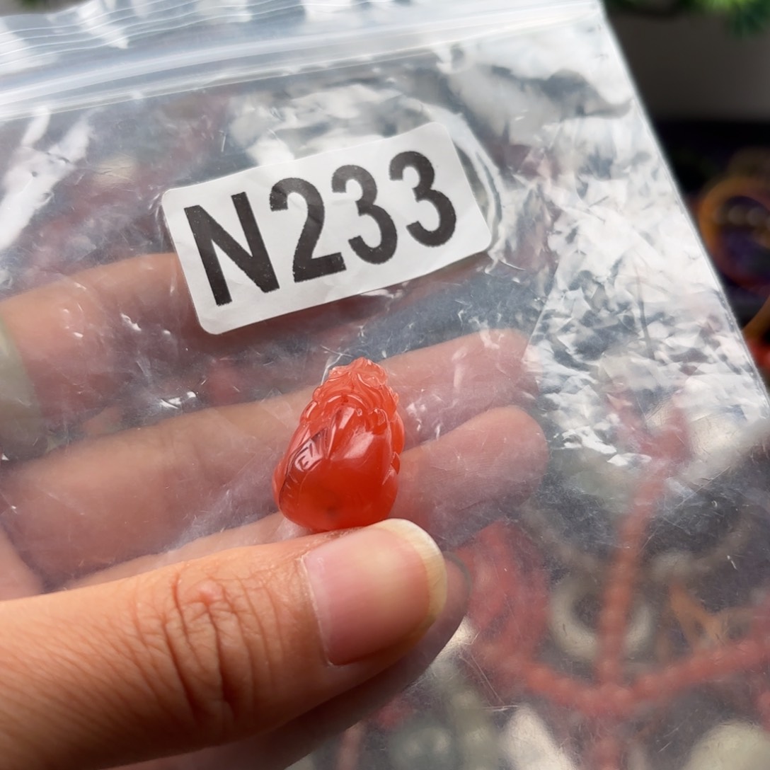 南红玛瑙未镶嵌珠宝奇石通孔14+瑕