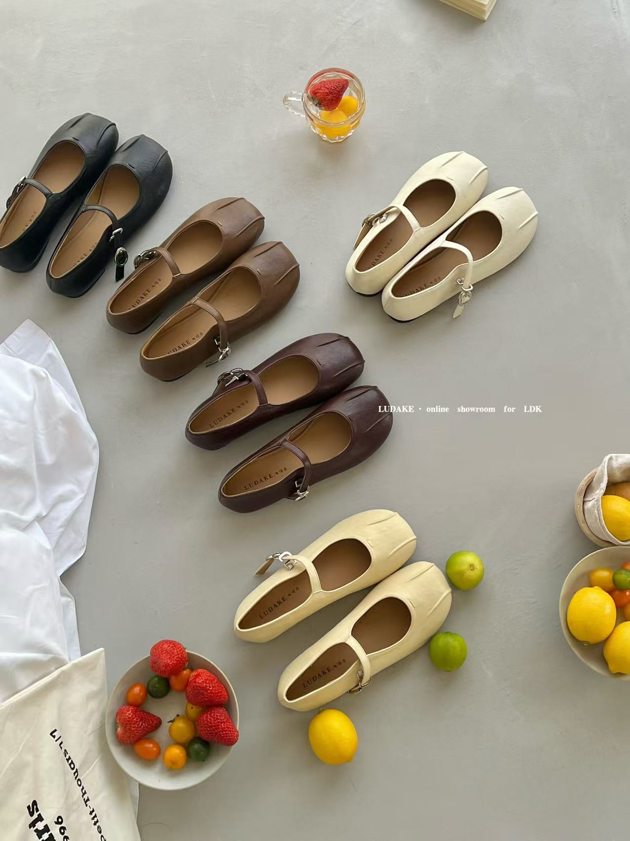 【福利】芒大果-韩版平底方头一字扣带单鞋#6002