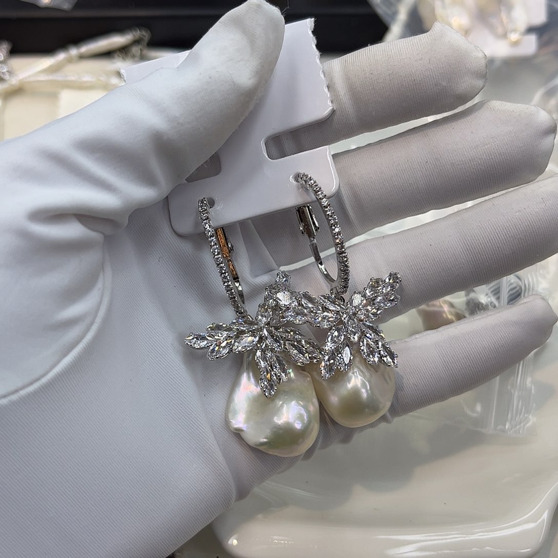 合金淡水珍珠耳饰