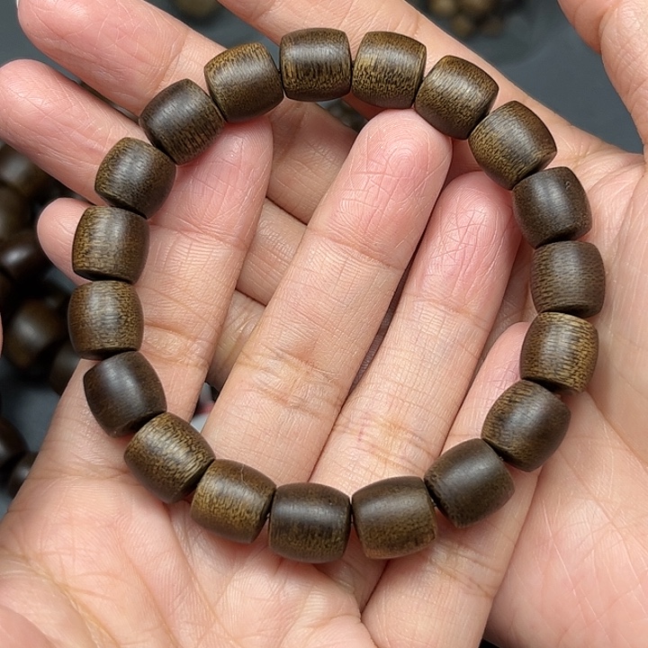 沉香碎屑沉香白棋玉化1.0