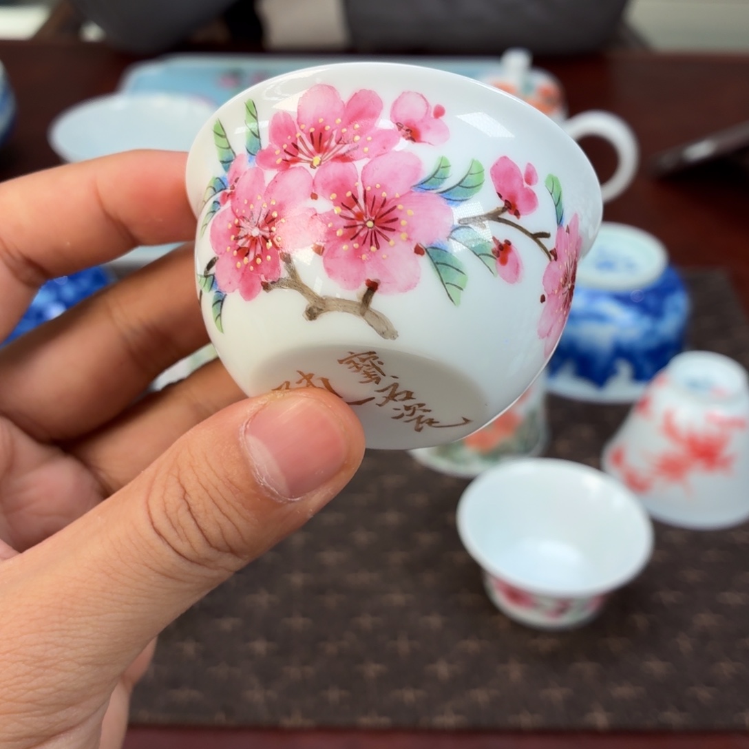 瓷杯子瓷姑娘景德镇陶瓷艺术