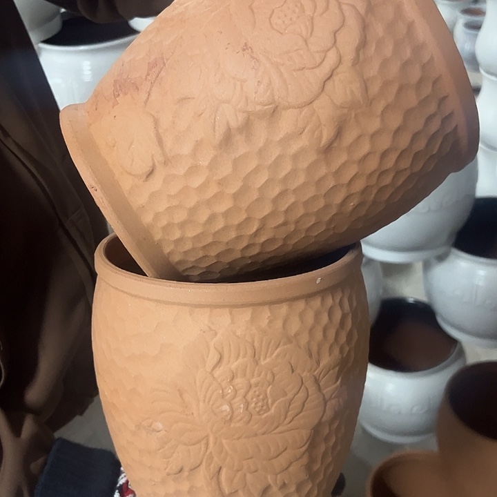 高度23厘米口19厘米