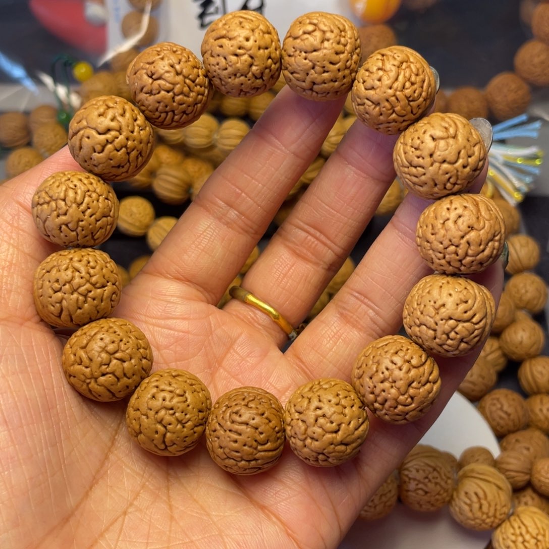 手串桃核东**木18.5肌肉纹手串