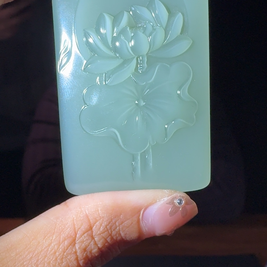 和田玉吊坠未镶嵌