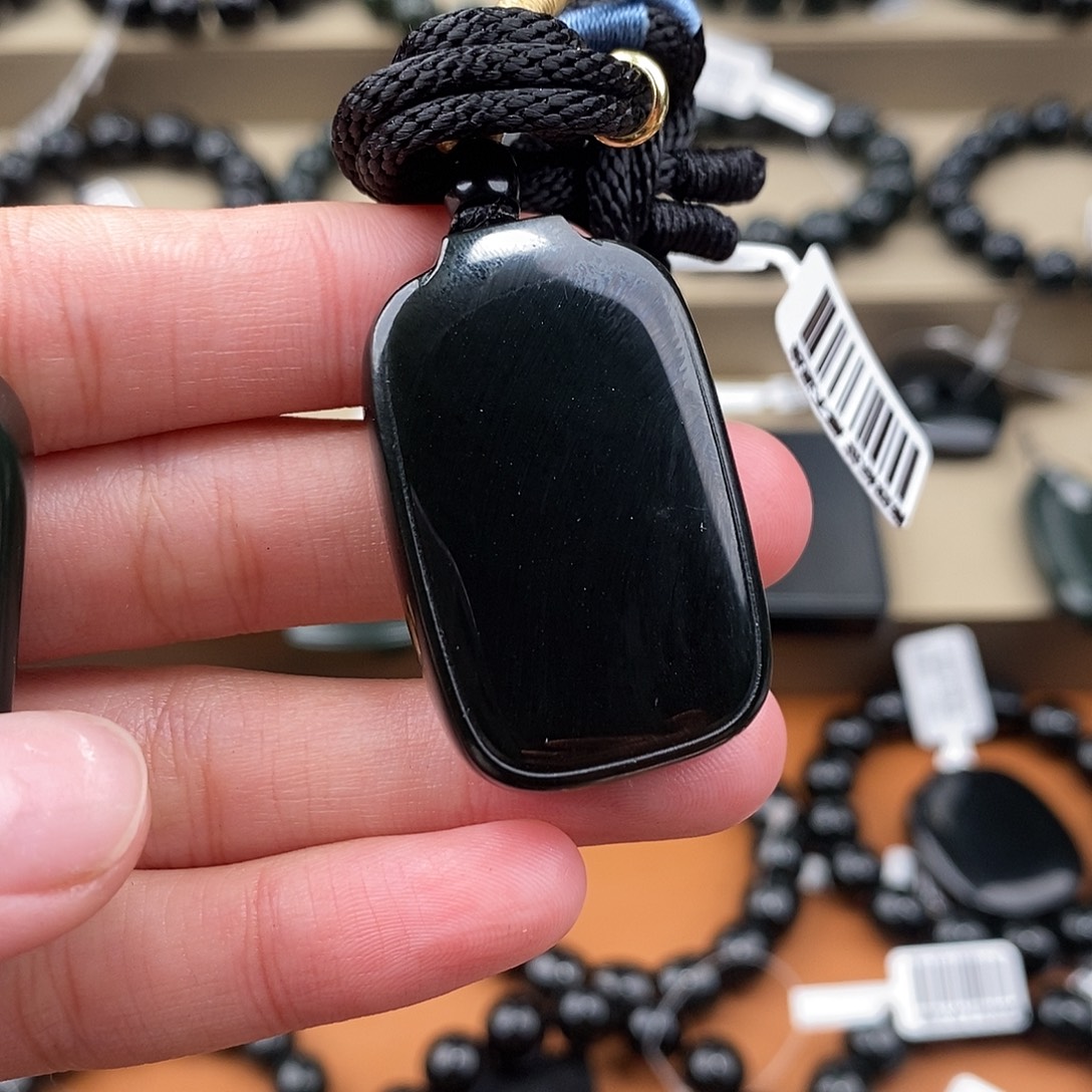 海***川和田玉未镶嵌手链