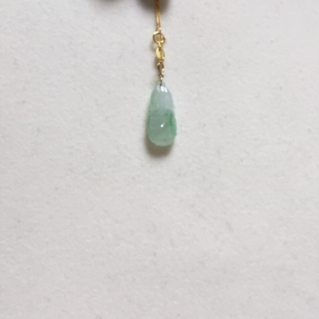 翡翠颈饰18K金镶嵌简单