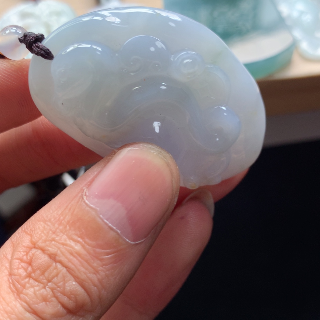 颈饰未镶嵌翡翠吊坠