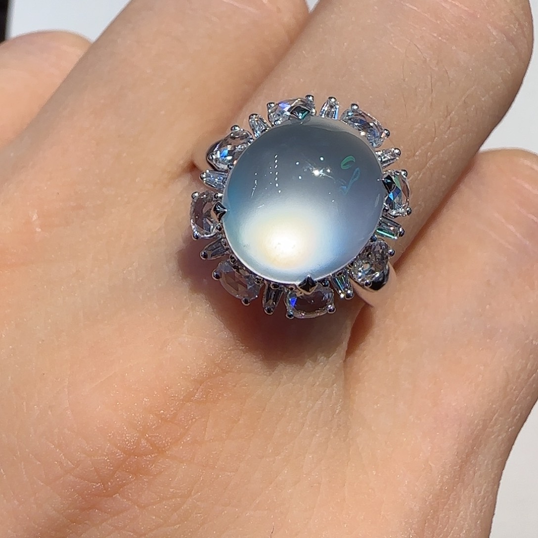 翡翠18K金镶嵌戒指戒指