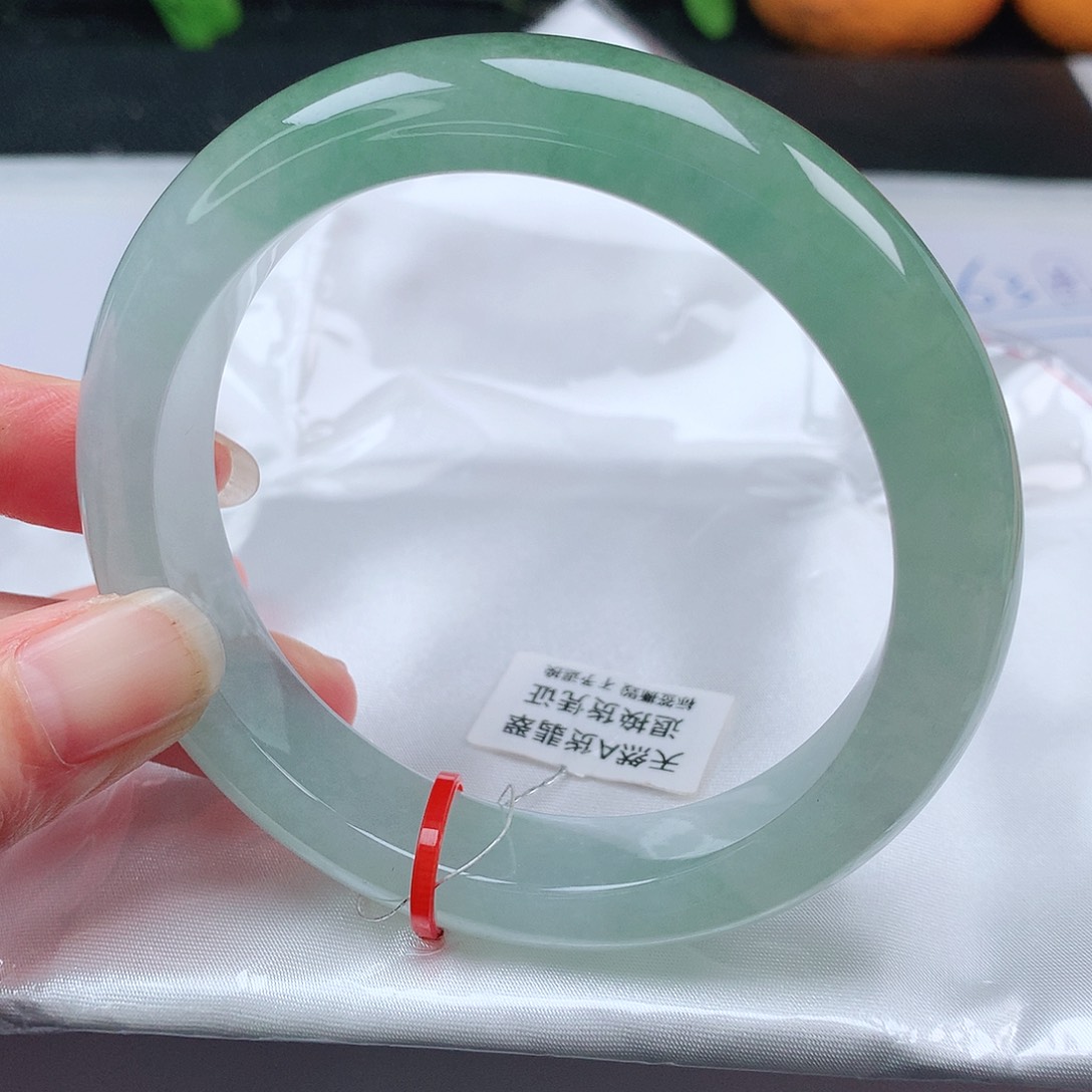 翡翠手镯未镶嵌60.5圈