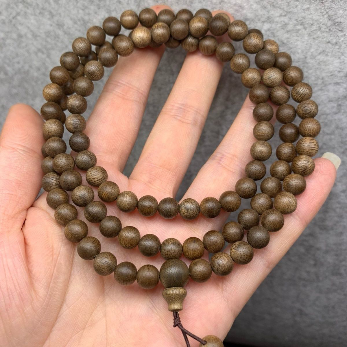 沉香 绿棋张勺子沉水级8mm 108颗