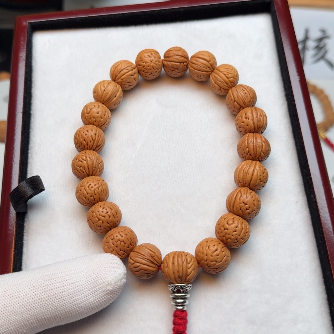 曹***华桃核把件桃核15150