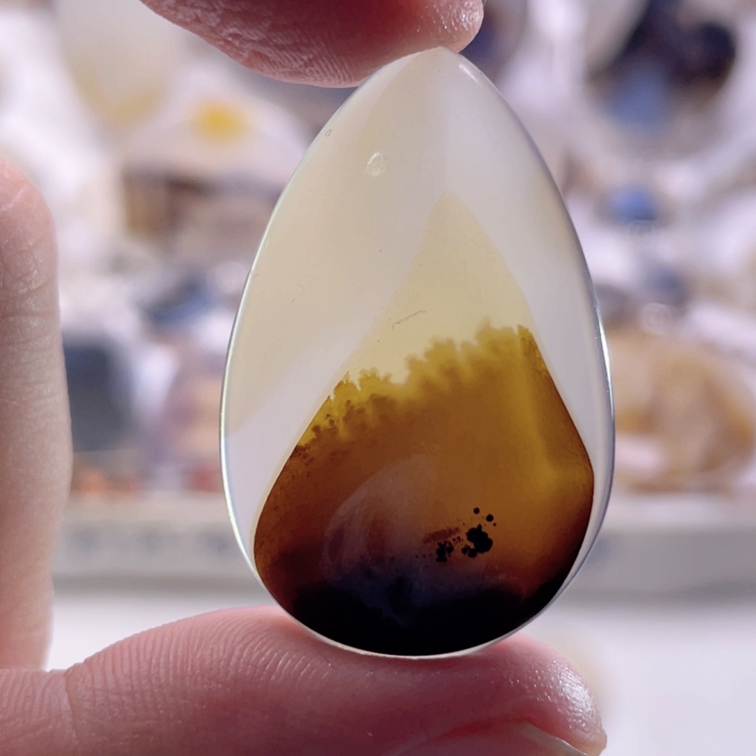 玛瑙/玉髓未镶嵌珠宝奇石