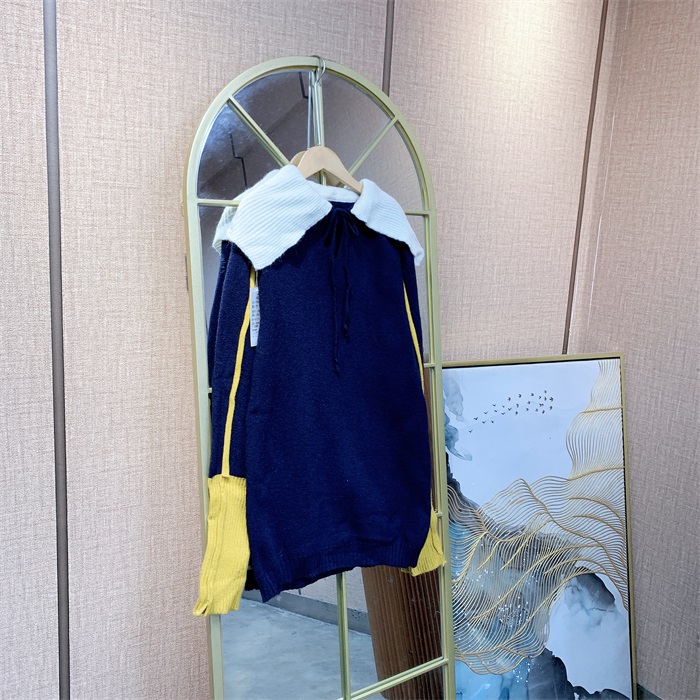 UU710深蓝色孕妇衣90-130