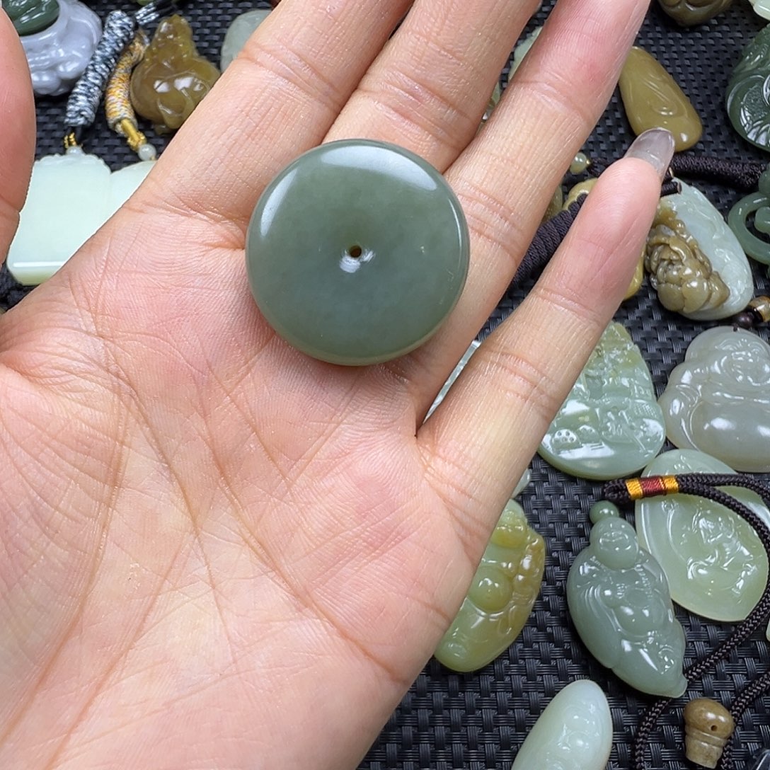 和田玉未镶嵌吊坠(不含链)卡29.7