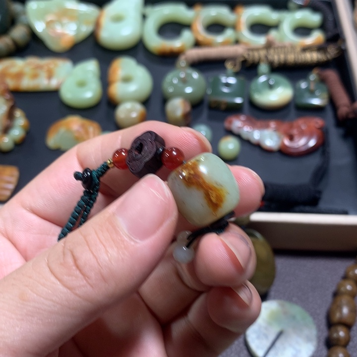 岫岩河磨玉（透闪石质玉）未镶嵌颈饰