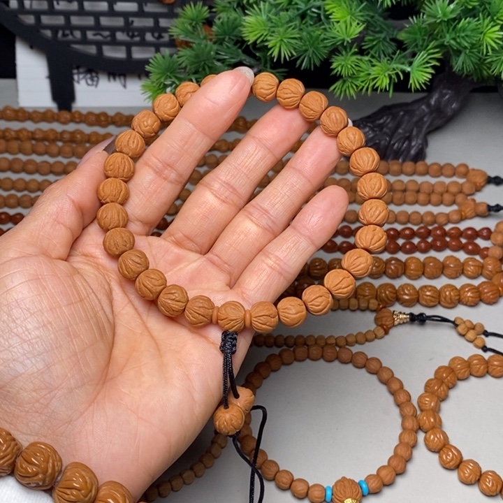 手串桃核玉龙脊手持