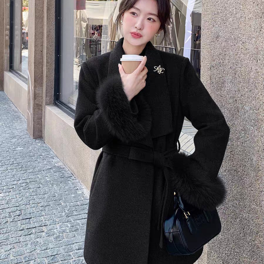 9037大翻领呢外套袖上毛有无随机默认次品