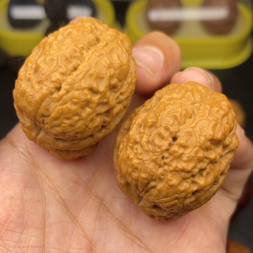 【闪购商品】文玩核桃吊坠37尺将军膀