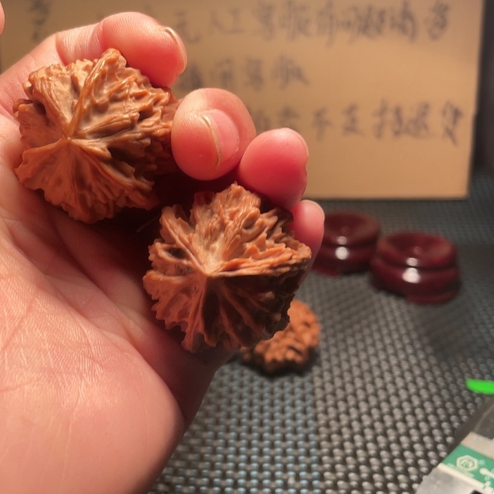 文玩核桃把件36mm野生龙门涧三棱