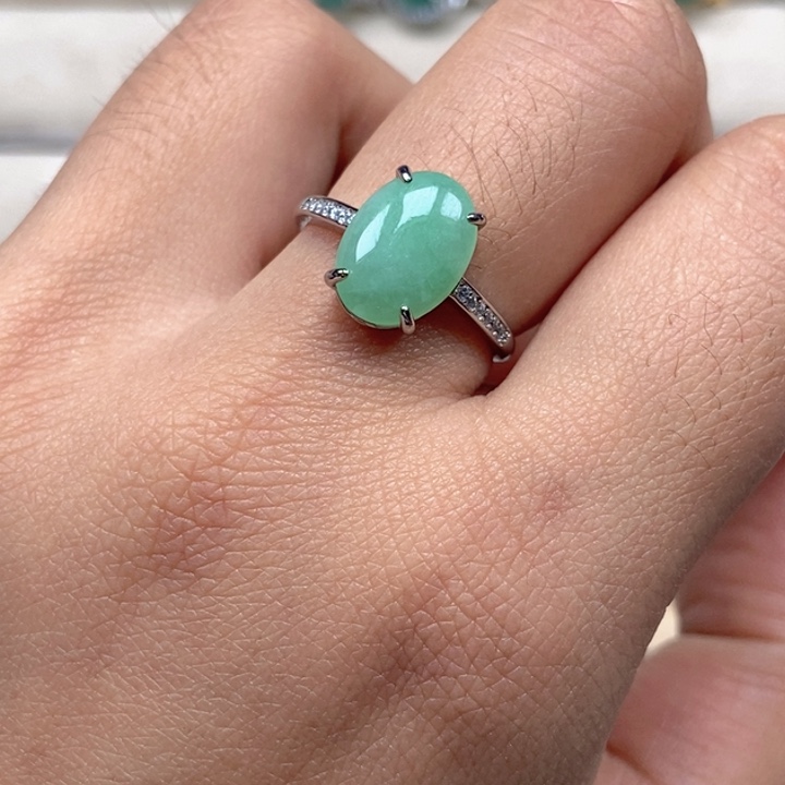 翡翠未镶嵌戒指戒指