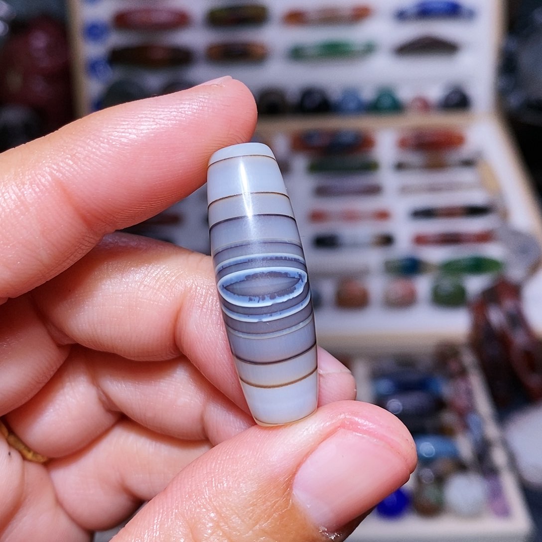 玛瑙吊坠未镶嵌…