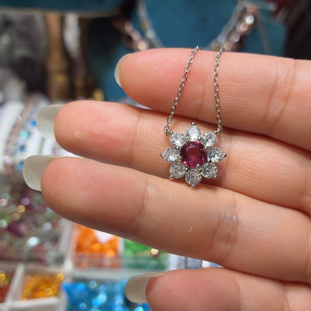 银S925镶嵌石榴石颈饰