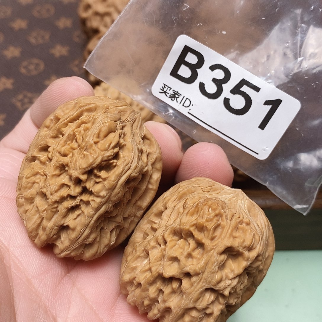 文玩核桃把件西北将军 36