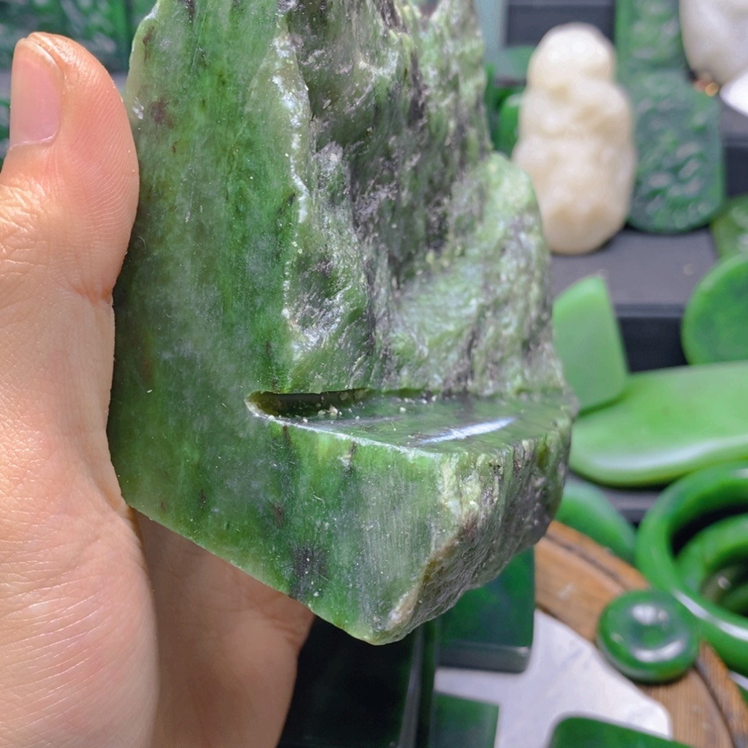 和田玉未镶嵌珠宝半成品