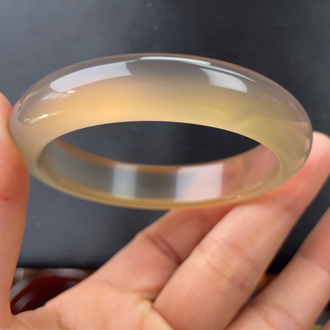 玛瑙/玉髓未镶嵌手镯55圈