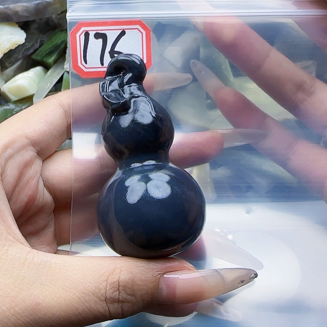 和田玉未镶嵌珠宝半成品