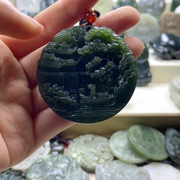 和田玉颈饰未镶嵌