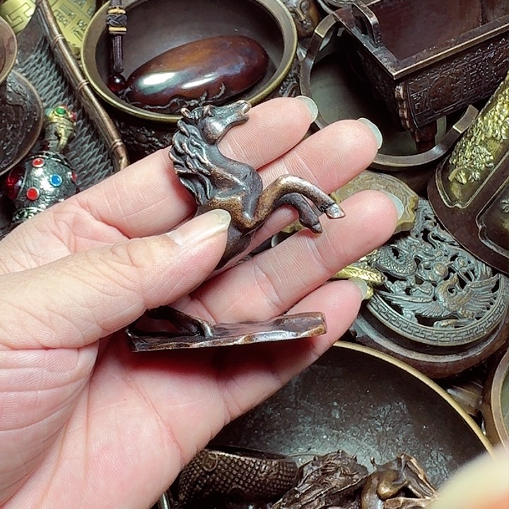 铜器摆件收收藏藏