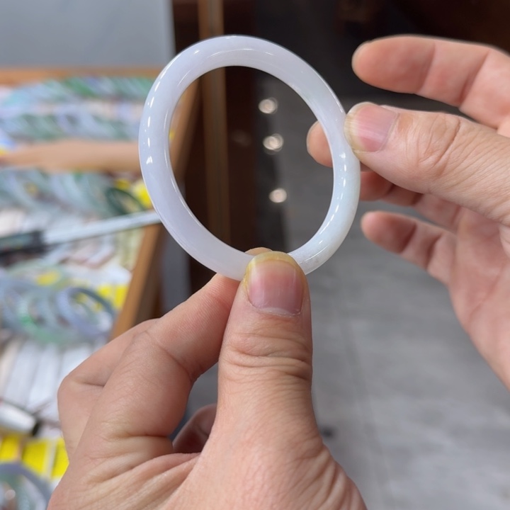 翡翠手镯未镶嵌纯天然缅甸翡翠A货买断