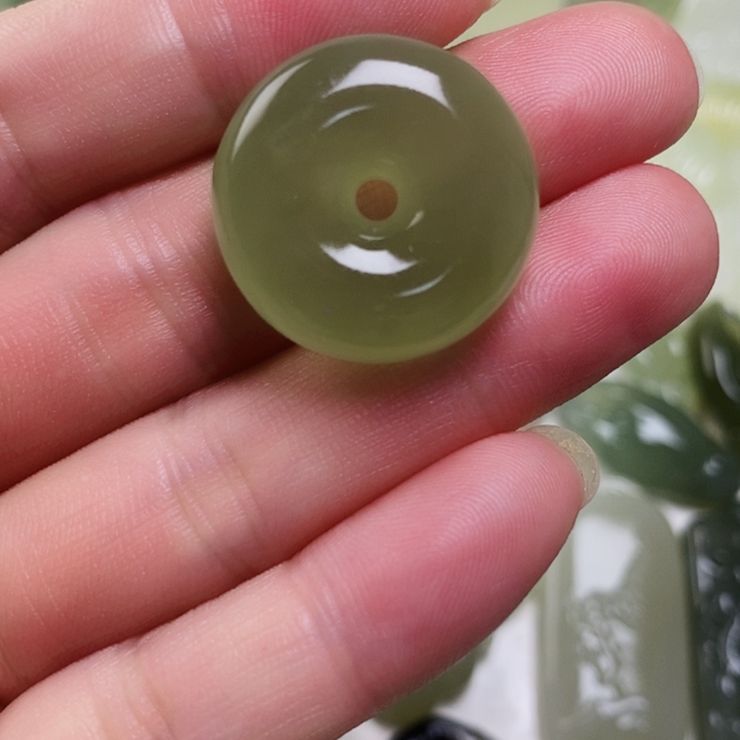 蛇纹石玉合金颈饰