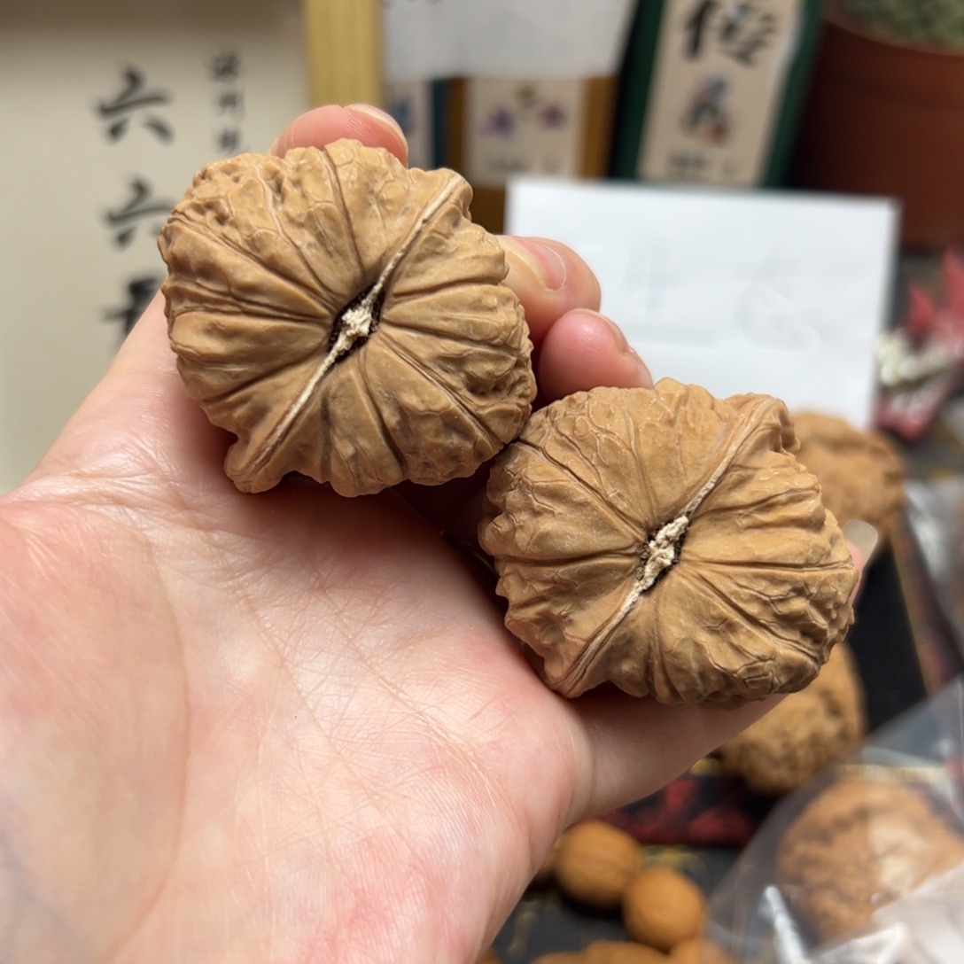 L***_文玩核桃把件44南瓜墩全品