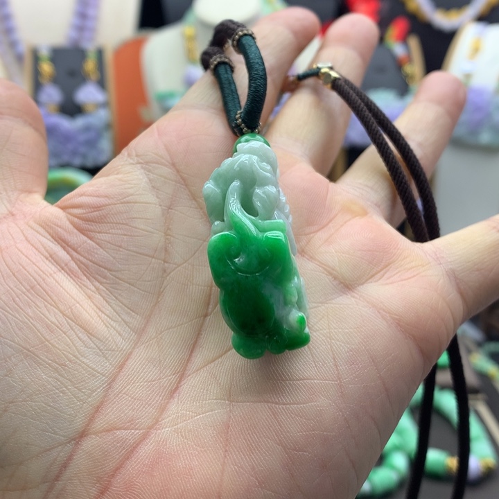 翡翠吊坠(不含链)未镶嵌