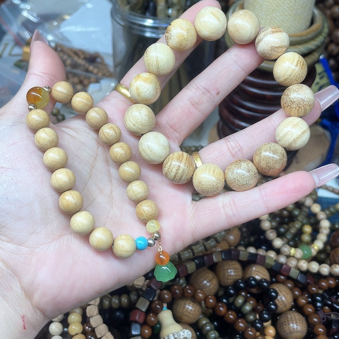 维腊木（绿檀）无事牌