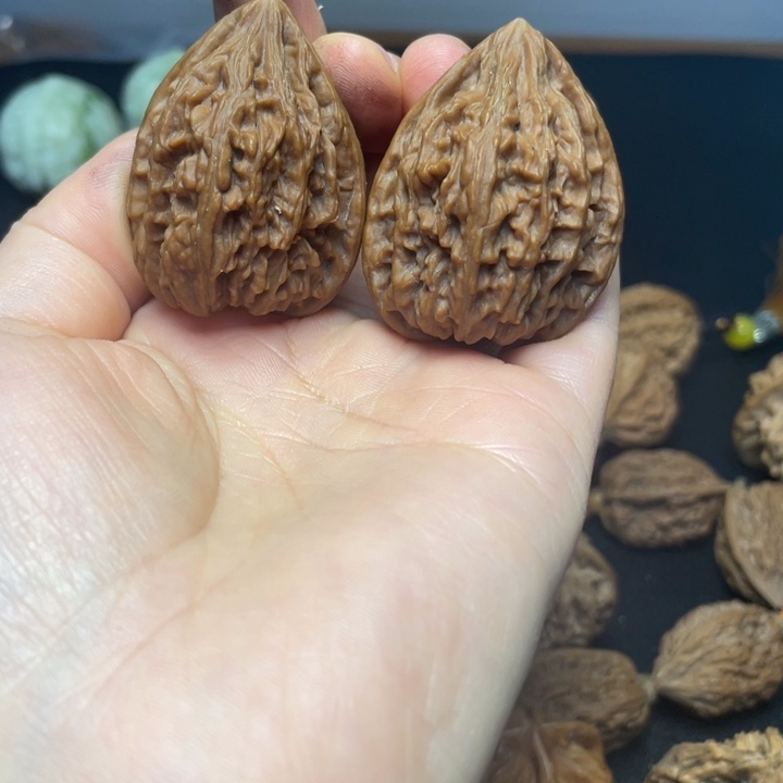 文玩核桃吊坠塔尖33