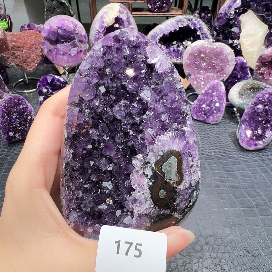 珠宝半成品未镶嵌紫晶