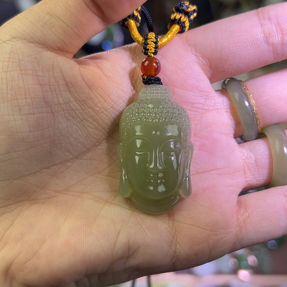 和田玉未镶嵌颈饰ớ****姐