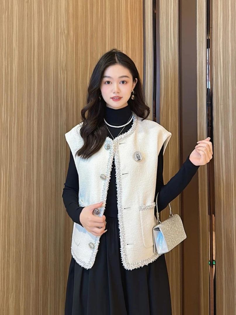 【商场同款】小香风马甲外套女2025秋新款圆领羊毛无袖背心1400791