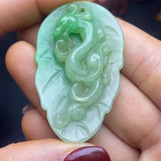 白玉菩提吊坠摆件