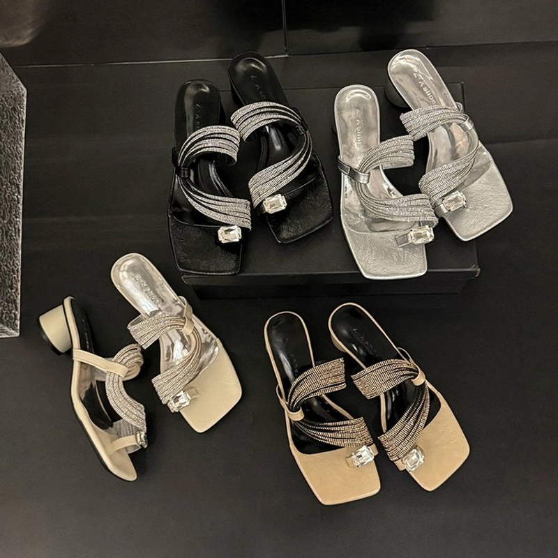 2025夏季时尚仙女风细带组合设计款百搭外穿休闲夹趾爆款凉拖鞋